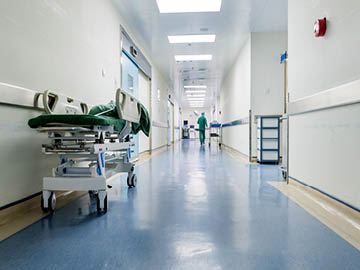 Oxygen generators for medical use